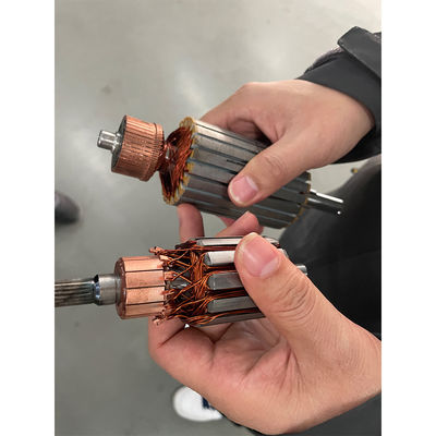 Máquina de enrollamiento de armaduras totalmente automática Enrollador de bobina de rotor con tensor electrónico proveedor