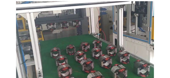 Máquina de enrollamiento de estatores Estatores 2 Polos bobina de campo totalmente automática hecha a medida proveedor