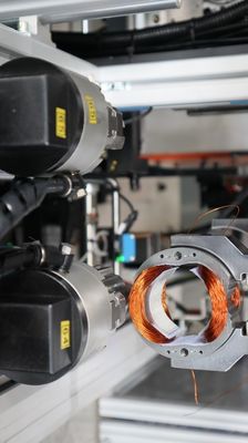 Máquina de enrollamiento de estatores Estatores 2 Polos bobina de campo totalmente automática hecha a medida proveedor