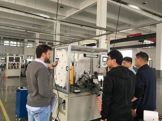 Máquina para cortar por debajo de las ranuras con commutador de ranuras para el agujero de mica INDUZIDO proveedor