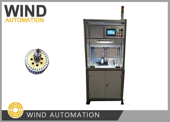 Máquina de inserción de papel de aislamiento con rotor insertado